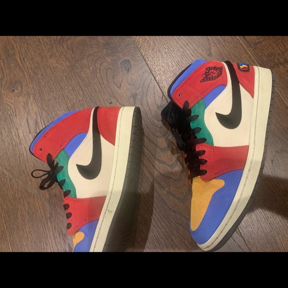 Michael Jordan kith edition jumpman 1s mid colors - Picture 3 of 7